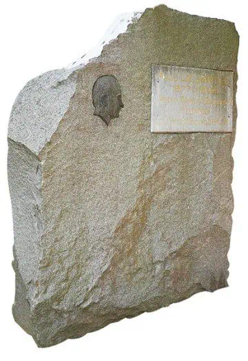 stele-paul-le-jamtel-guingamp